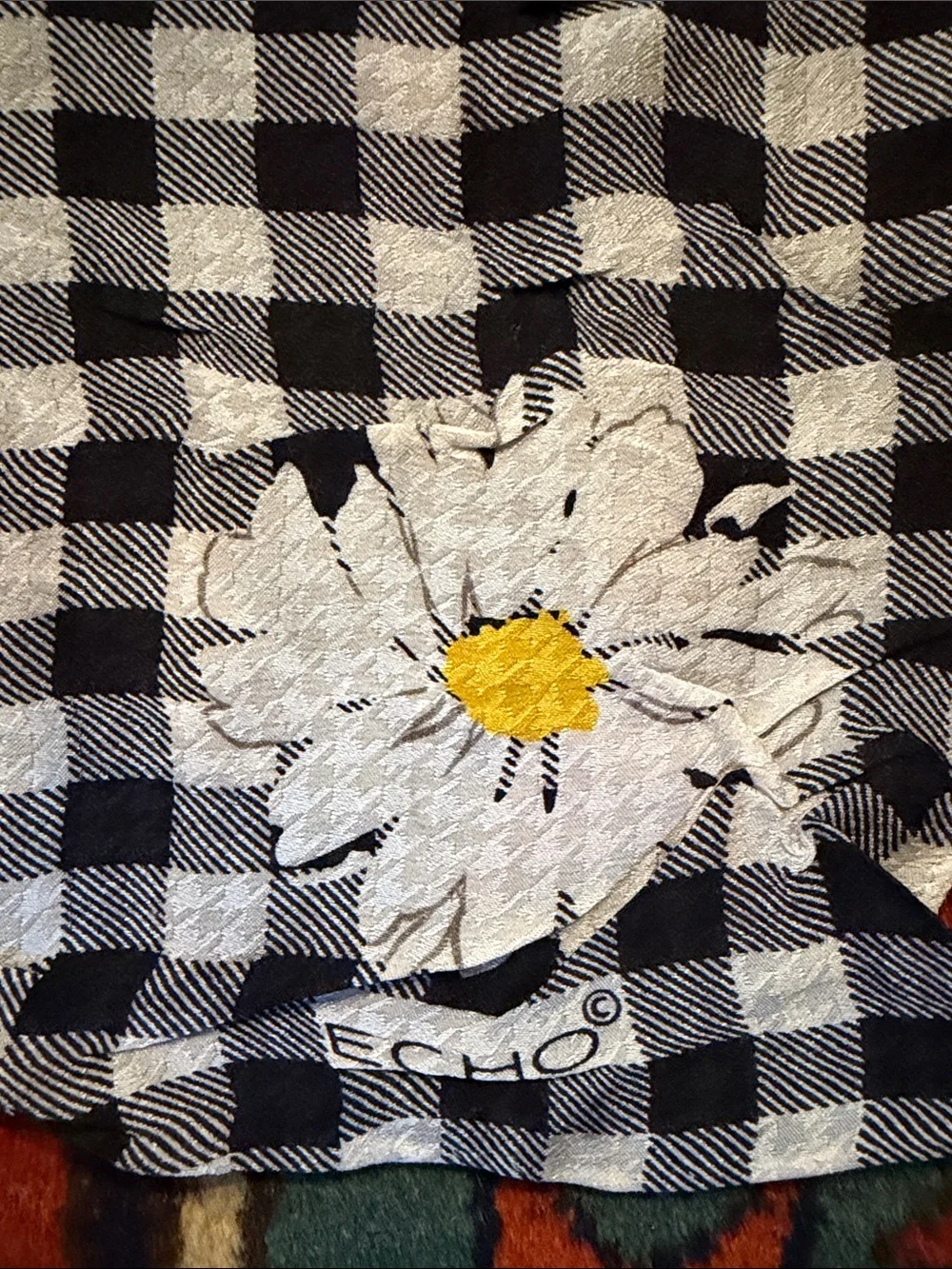 Vintage Echo 100% Silk Daisy Gingham Square Scarf Green Black